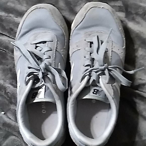 Shoes - Picture 4 of 4